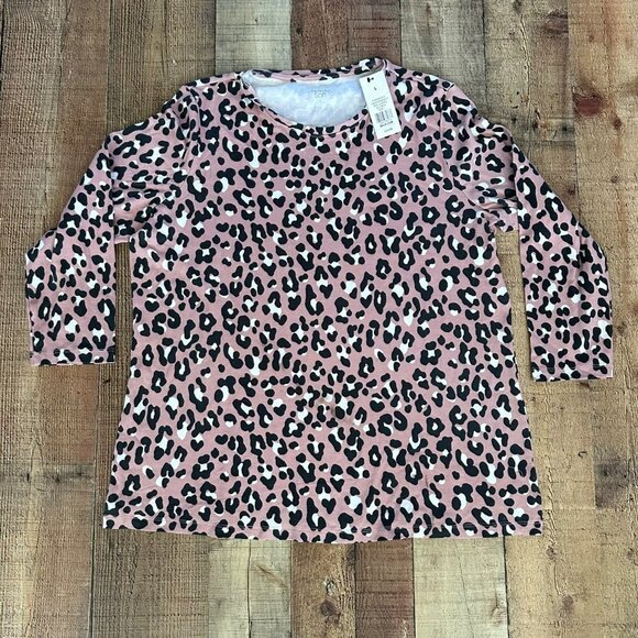 Kim Rogers Tops - Kim Rogers perfectly soft three quarter sleeve pink leopard crew neck top women'